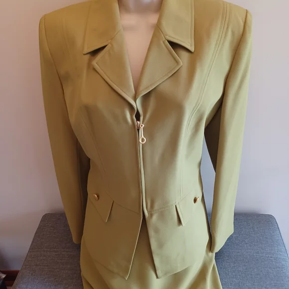 Gantos Two piece suit - Picture 2 of 7